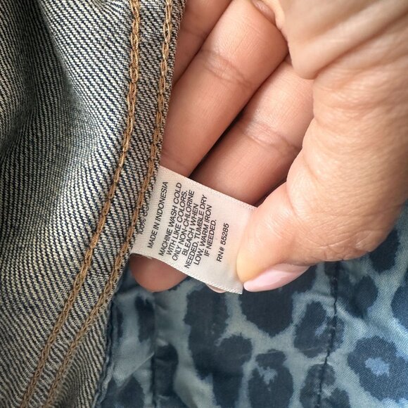 Express Denim Jean Vest Sleeveless Button-Down Blue Wash Size S - Picture 5 of 6